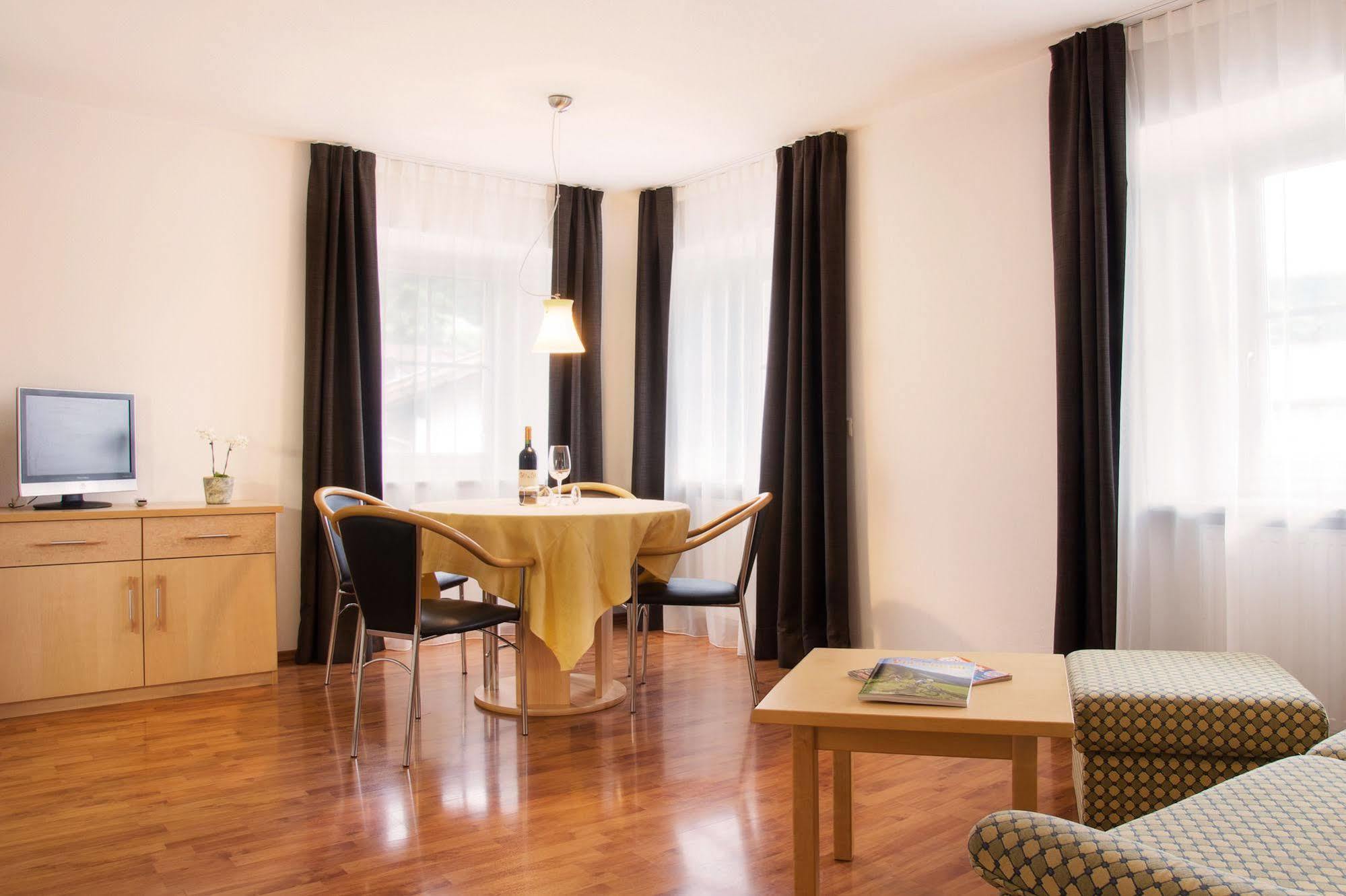 Sankt Johann Spa Suites & Apartments 普拉托·阿罗·斯泰尔维奥 外观 照片